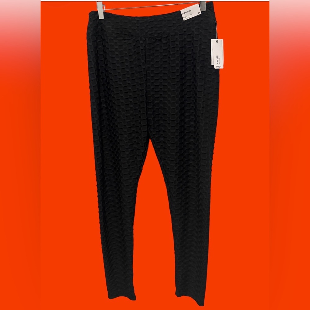 NEW LEGGINGS WOMEN’S RUE + SIZE 2X BLACK COLOR  HIGH RISE.